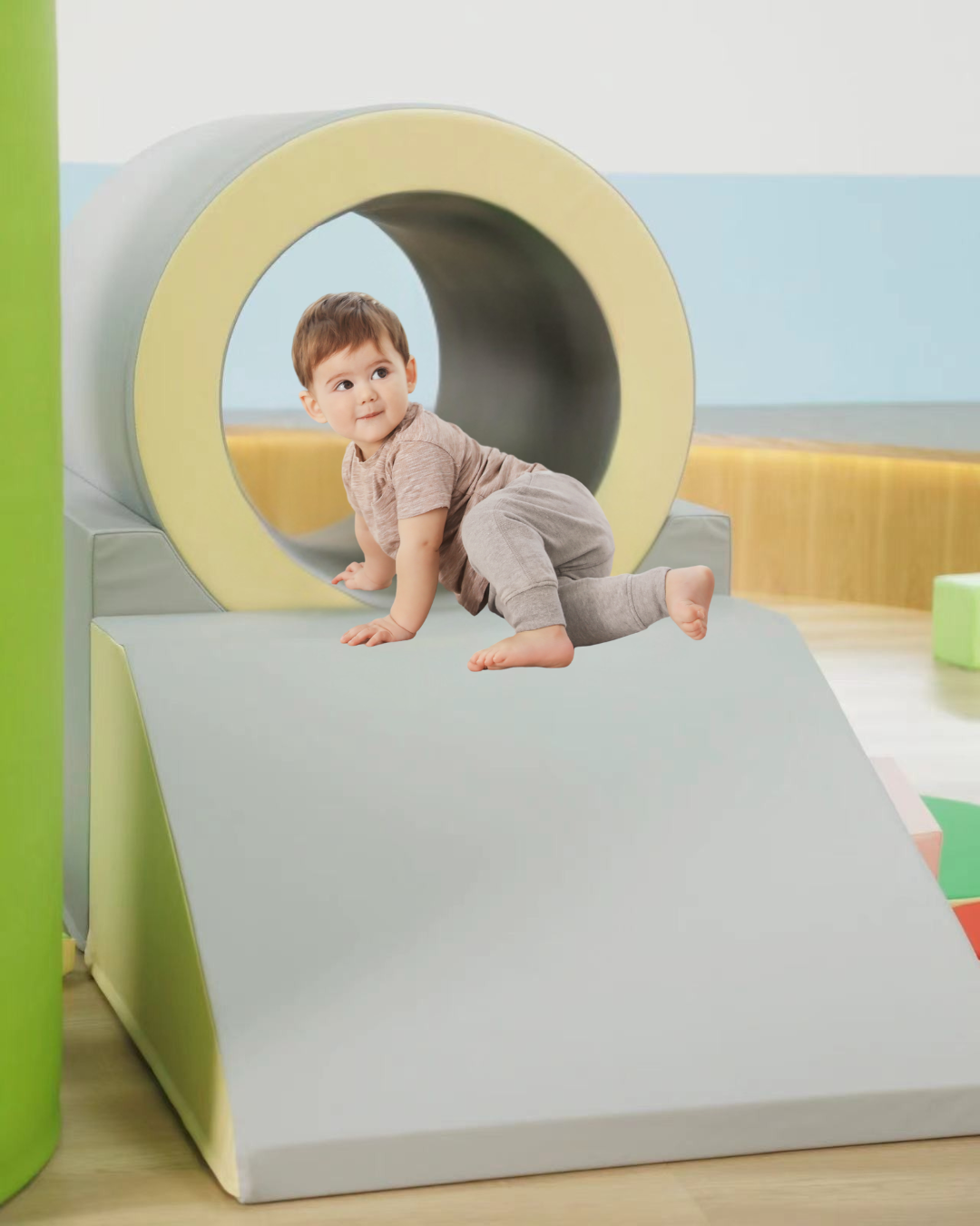 Foam Climbing Tunnel